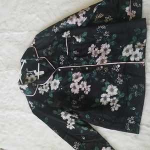 ADORE ME Women's Pajamas Top V Neck Design Luxury Flower Print Sleepwear Silk.